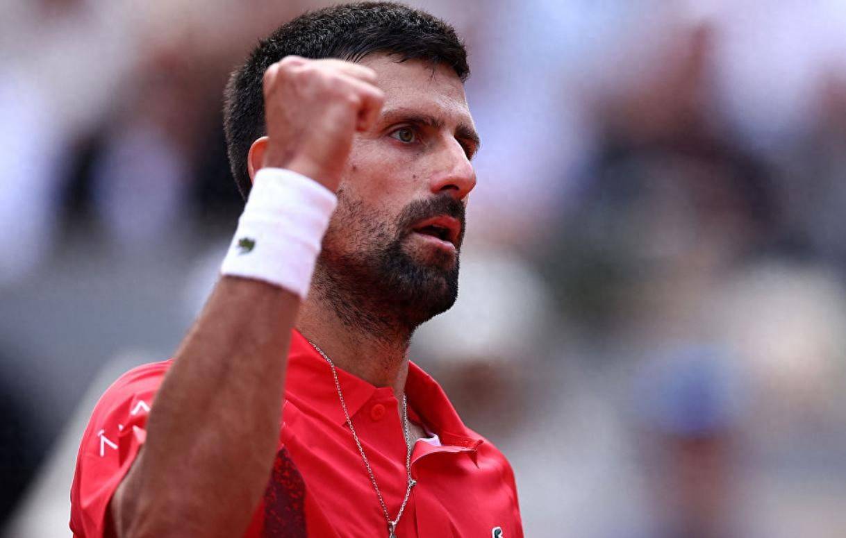 德约科维奇重返赛场，爆冷首场状态出色，RNG观众沸腾！的简单介绍-爱游戏手机版