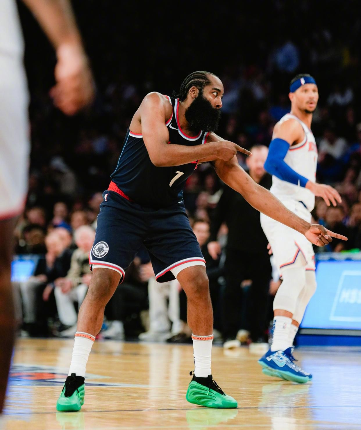 关于巴特勒连续十五场比赛得分超过夺冠，快船不断突破！的信息-爱游戏手机版